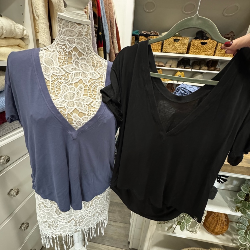 TWO PopFlex V-Neck Reversible Tees